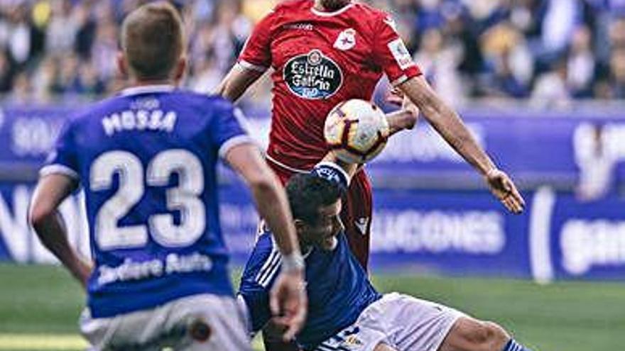 Carlos Fernández, ayer en el Carlos Tartiere.