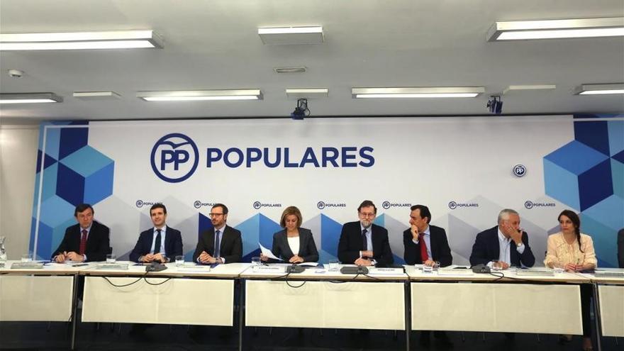 La cúpula del PP ratifica a Ángel Garrido y Pío García-Escudero para mandar en Madrid
