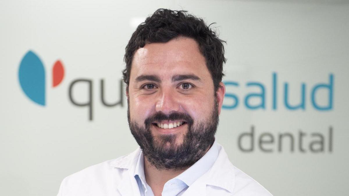 El Dr. Ginebreda, referente internacional en la técnica “All-on-4”, lidera este servicio avanzado.