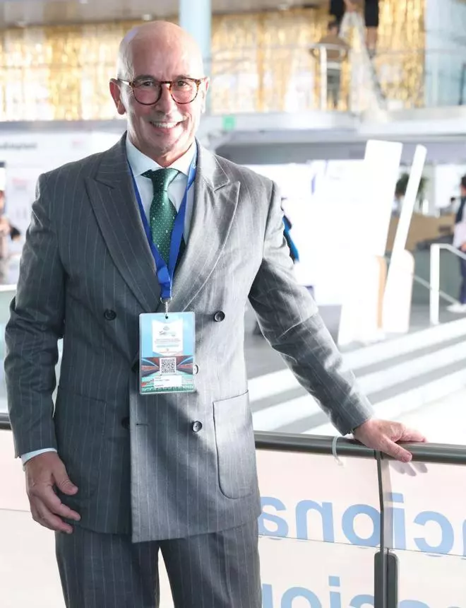 “En el futuro habrá bancos de dientes para ser trasplantados”
