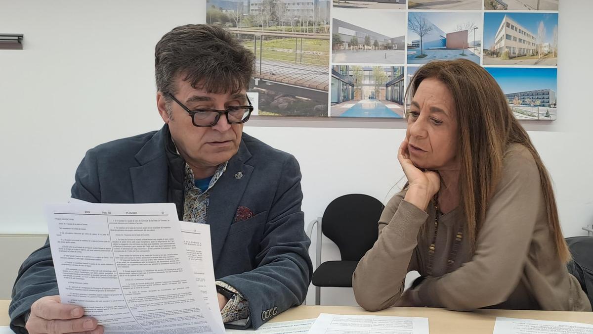 Paco Perales y Marga Martínez en una sala del Pact Bit, que les ha cedido un espacio para su nueva sede.