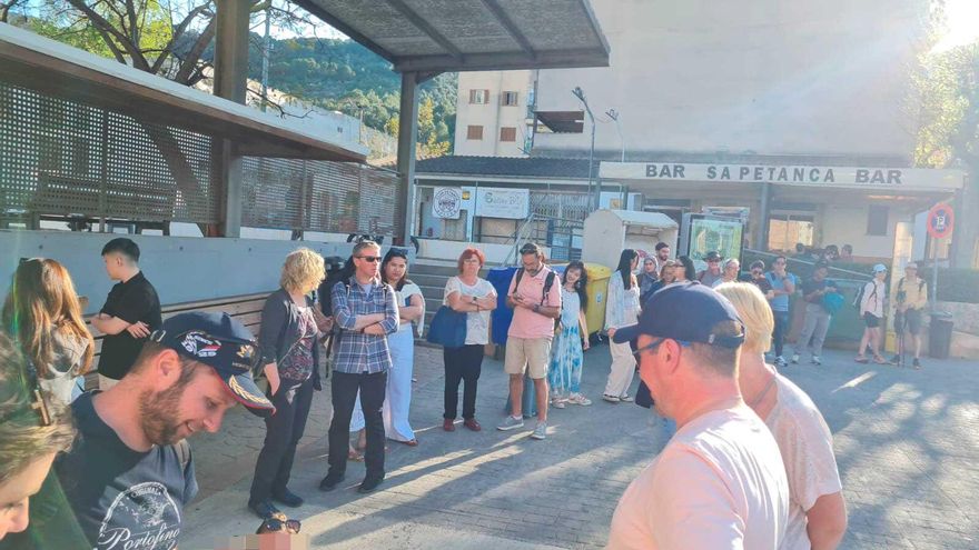 Bus fahren auf Mallorca: Gerangel um Stehplätze in der TIB-Linie 204 Sóller-Palma