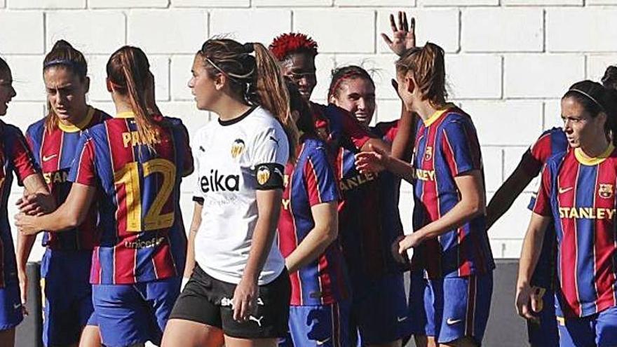 Dura goleada del Barcelona al VCF Femenino