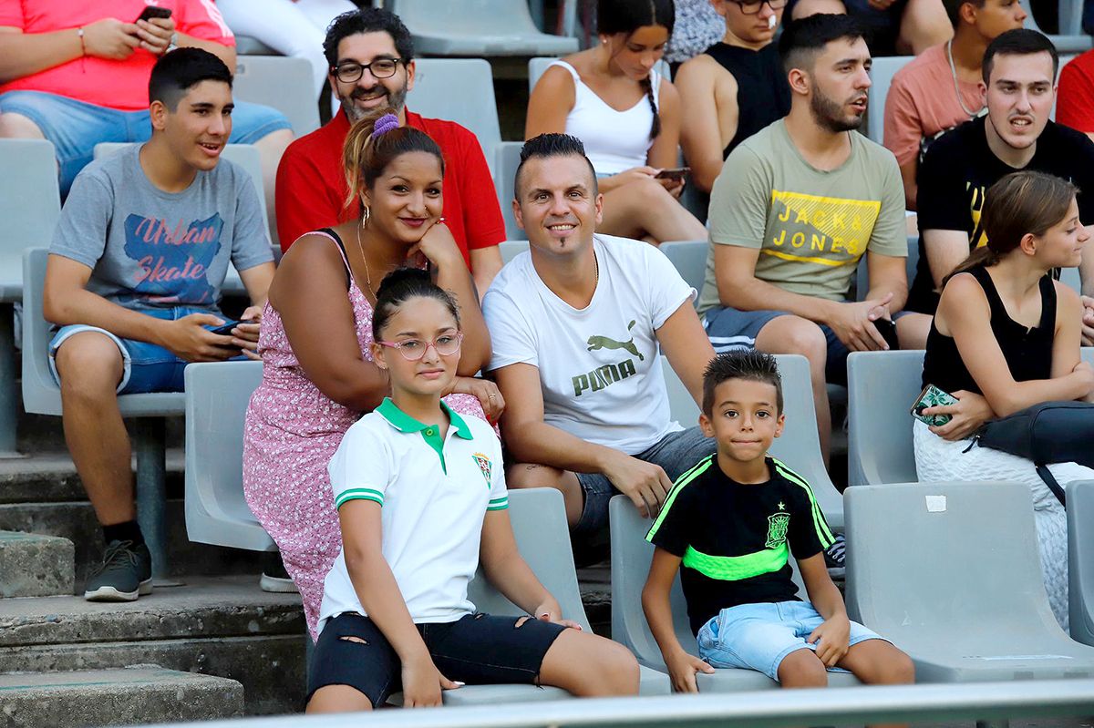 Las nuevas camisetas del Córdoba CF para su estreno en Primera Federación