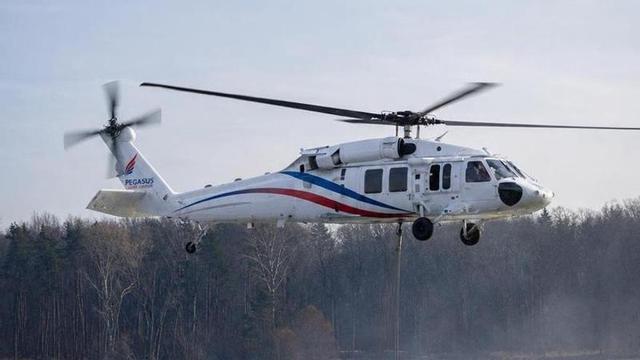 El helicóptero UH-60L 'Black Hawk' que se incorporará a la flota de Pegasus.