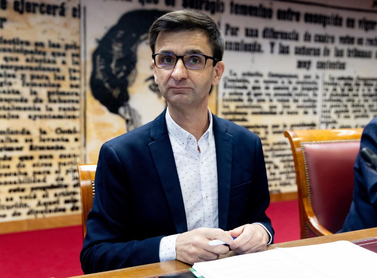 El Presidente del Consejo de Administración de la Corporación RTVE, José Pablo López, en una comparecencia en el Senado.