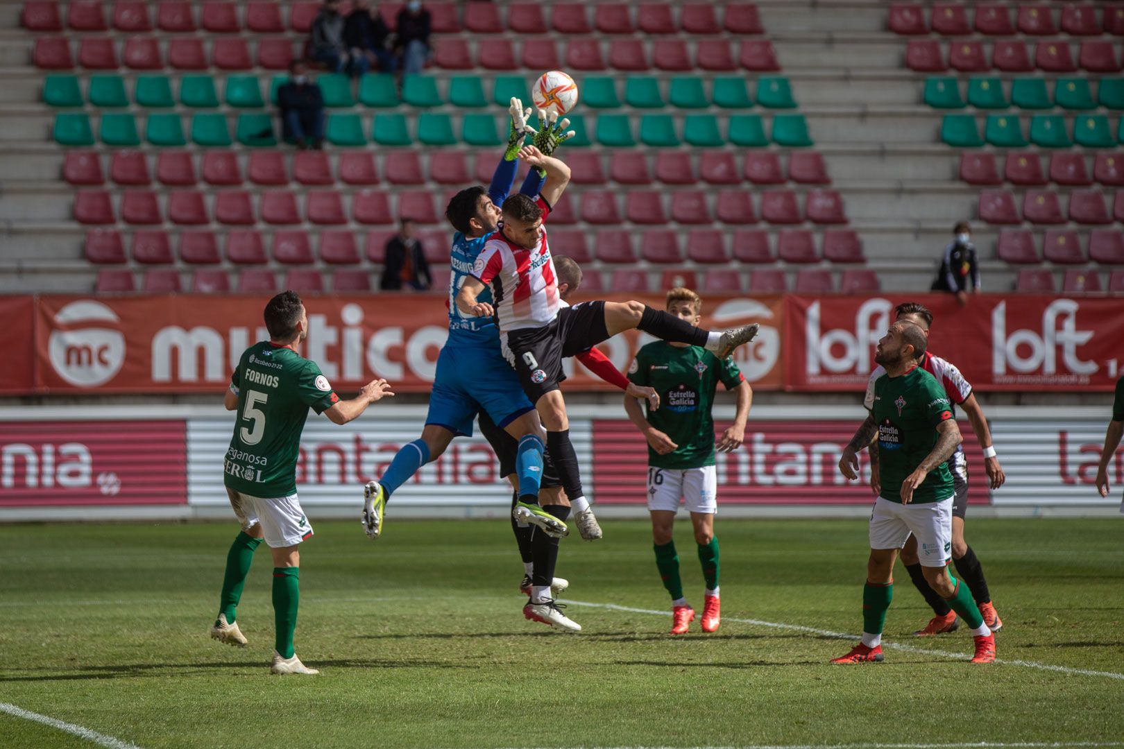 GALERÍA | Las mejores imágenes del partido entre el Zamora CF y el Racing de Ferrol