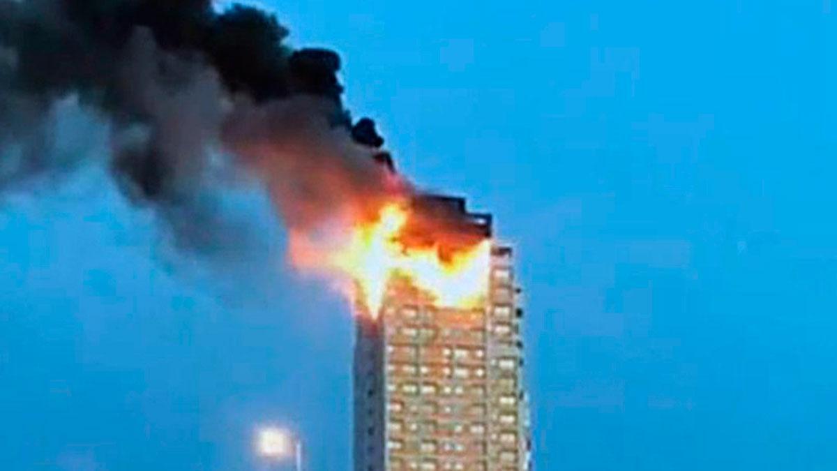 edificio en llamas en madrid se queman los pisos superiores