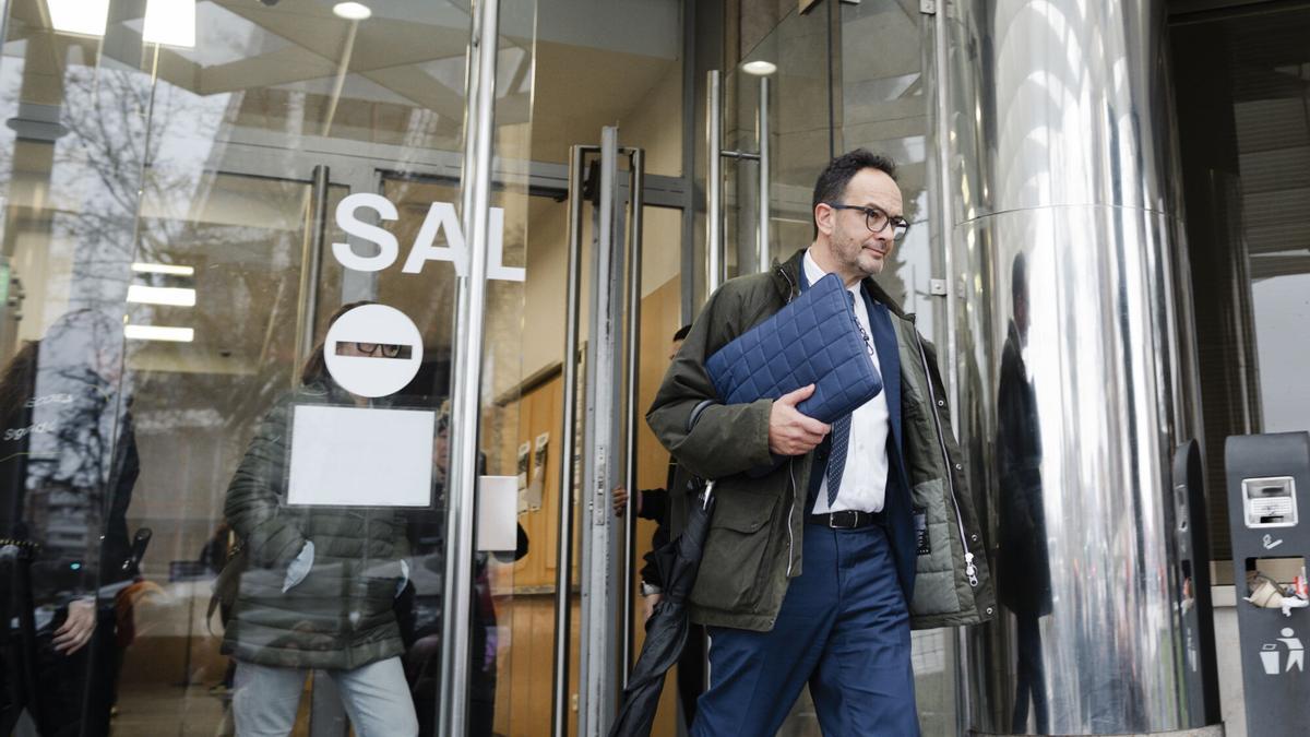 Antonio Hernando admite ante el juez que se reunió con Leire Díez para conocer las pruebas de una investigación ilegal contra Sánchez