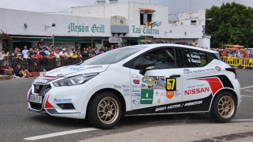 Godoy y García dominan la Copa Nissan Micra en Teror