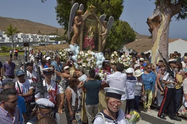 Procesión de las Nieves desde el puerto hasta ...