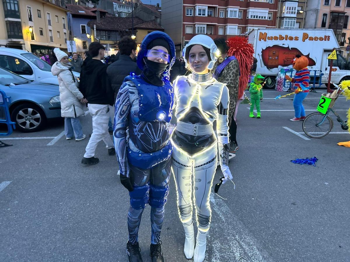 El Carnaval llena Ribadesella hasta los topes: las imágenes El Carnaval llena Ribadesella hasta los topes: las imágenes