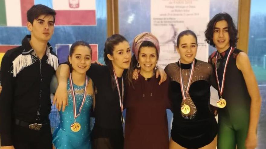 Cinco medallas para el Club Patinaje Elche en el Open Internacional de París