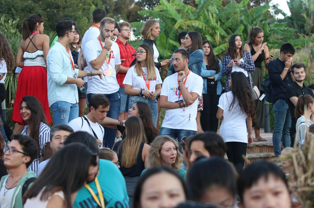 Este martes ha tenido lugar el acto de bienvenida a los alumnos de intercambio internacional y estudiantes del Centro Internacional de Español, procedentes de más de 50 países. El acto tuvo lugar en el Jardín Botánico del Campus de Teatinos