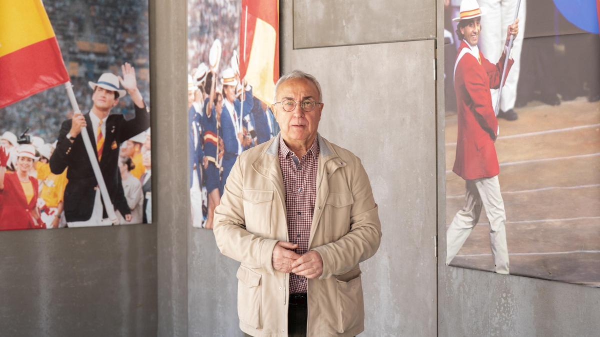 Blanco, junto a las imágenes de algunos abanderados españoles en los JJOO