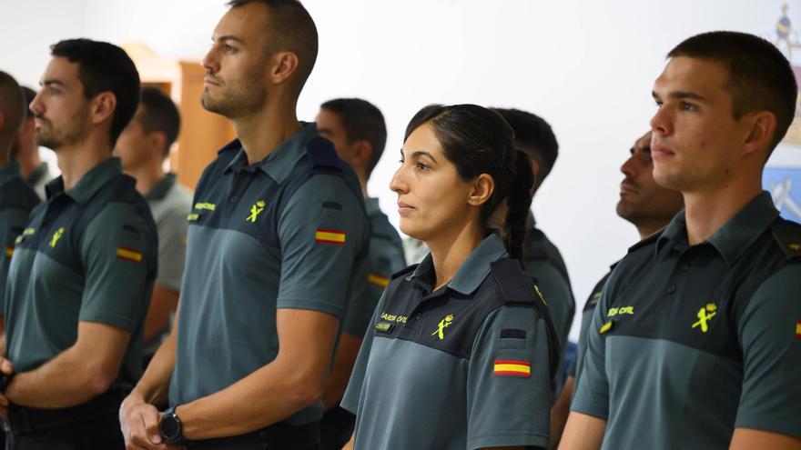 La primera buceadora de la Guardia Civil concluye su formación en la Región de Murcia