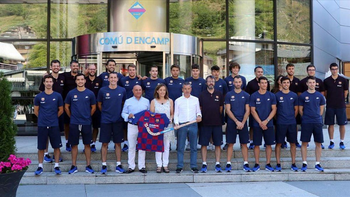 El Barça fue recibido por Esther París, cònsol menor del Comú d'Encamp