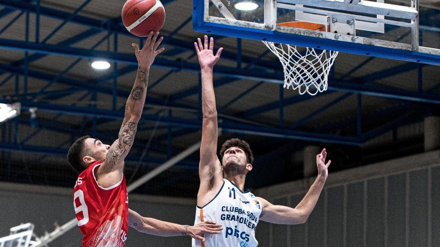 El Navàs s’endú un partit més plàcid del previst (97-55)