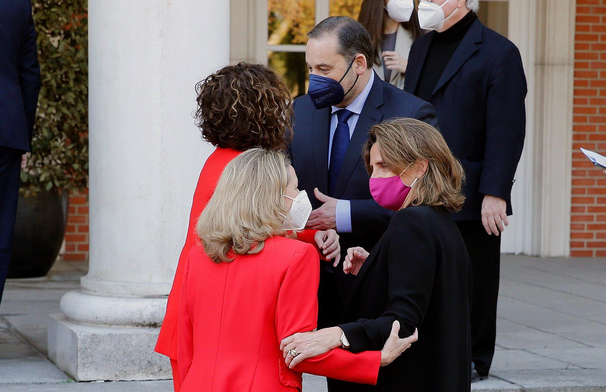 Sánchez estrena foto de familia del Gobierno con Belarra en lugar de Iglesias