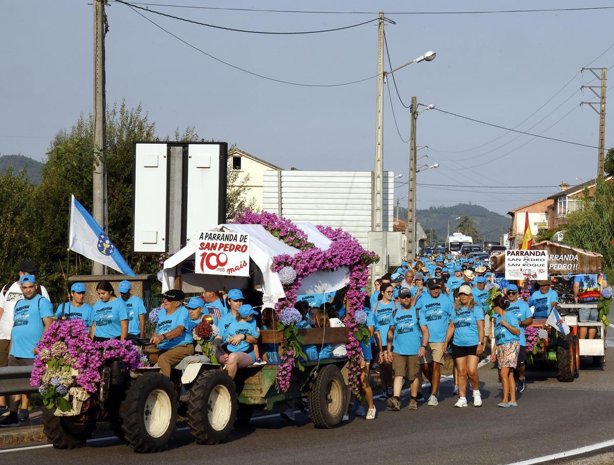 La parranda de San Pedro de Ramallosa acude a San Roque en Morgadáns