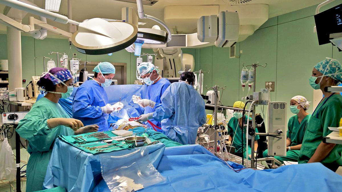 Imagen de recurso de una operación en el hospital La Fe.