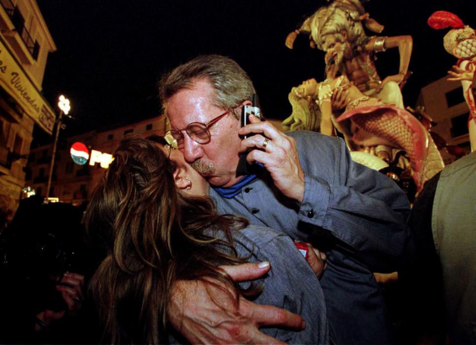 Celebrando el primer premio de Sección Especial de la falla Convento Jerusalén en 2000