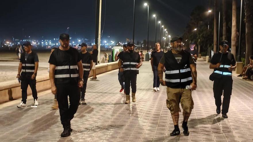 La Policia Nacional vigila la patrulla feixista de la Malva-rosa i n'identifica tres membres