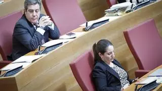 Vox impone en las Corts el nuevo orden de Madrid y relega a Vega por Llanos