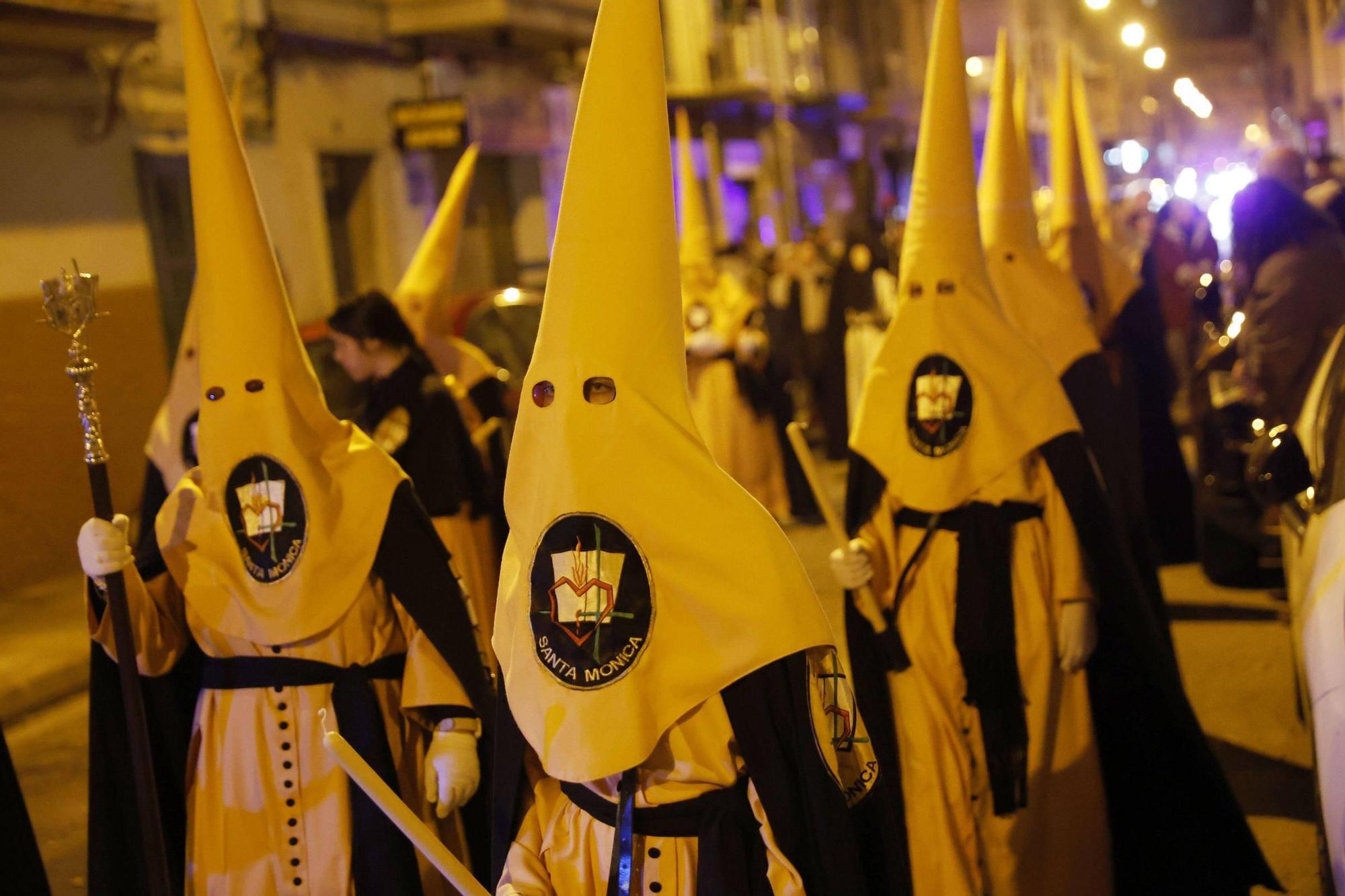 FOTOS | Semana Santa 2024: La procesión del Cristo de la Santa Creu