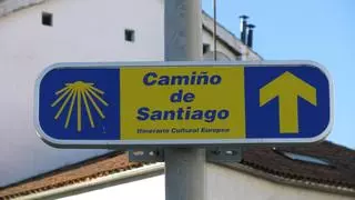 El insólito desvío en el Camino de Santiago: una hostelera manda a los peregrinos hacia su albergue