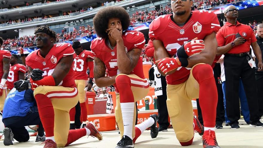 Nike desata la polémica al elegir como imagen de la NFL al jugador que protestó contra la brutalidad policial