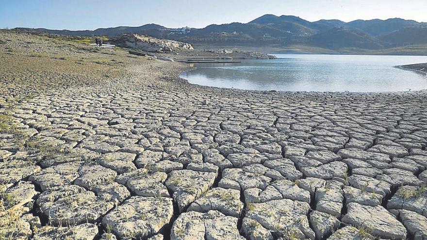 Los embalses de Málaga están por primera vez por debajo de la barrera de los 100 hectómetros cúbicos de agua