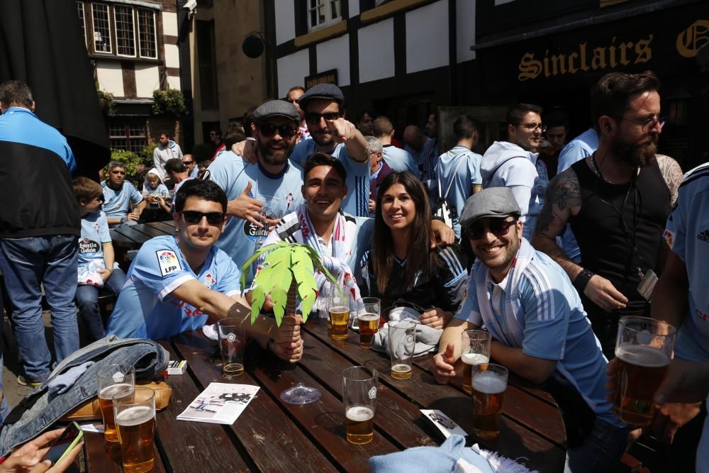 Manchester se tiñe de azul celeste