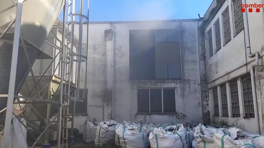 Incendi en una fàbrica de pells de Banyoles
