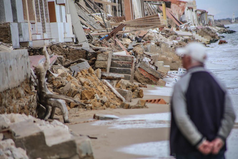 Playa Babilonia, completamente destruida