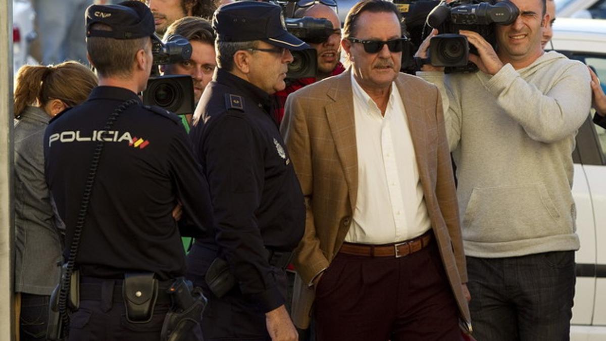 El exalcalde de Marbella Julián Muñoz llega a la Audiencia de Málaga, este martes.