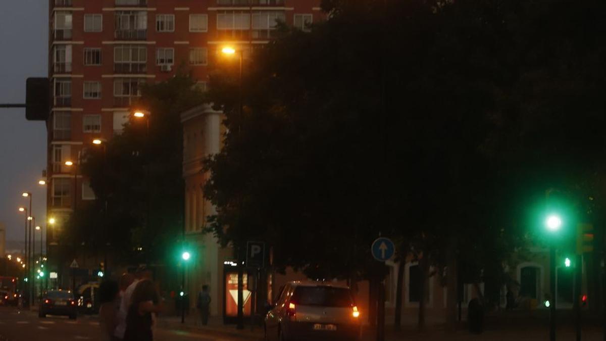 Las farolas se apagarán más tarde por las noches y se encenderán un poco antes por las mañanas.