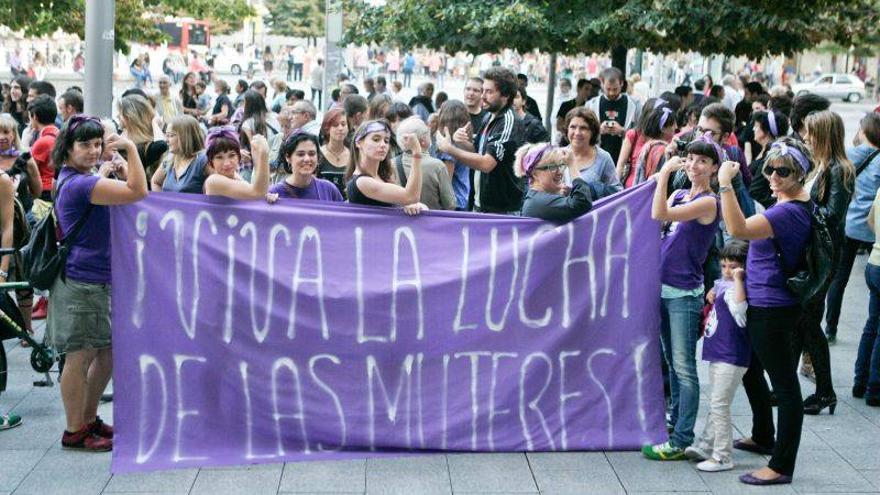 Los abortos en Aragón se reducen el doble que la media nacional