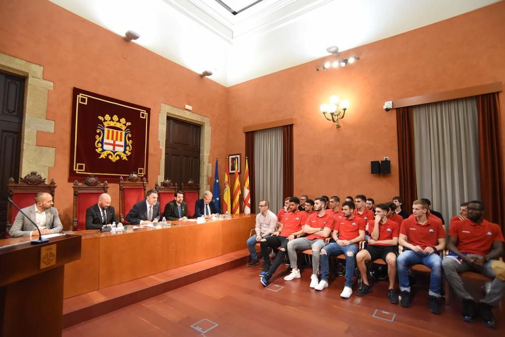 Celebració de l'ICL Manresa a la plaça Major