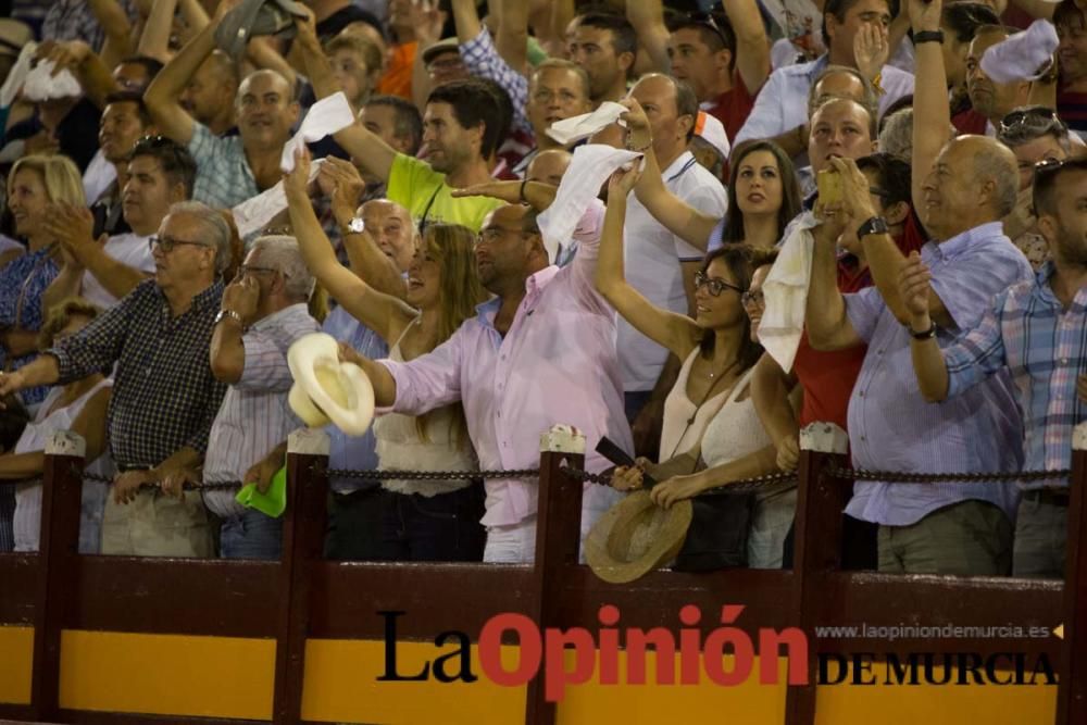 Ambiente en la corrida de rejones de la Feria de M