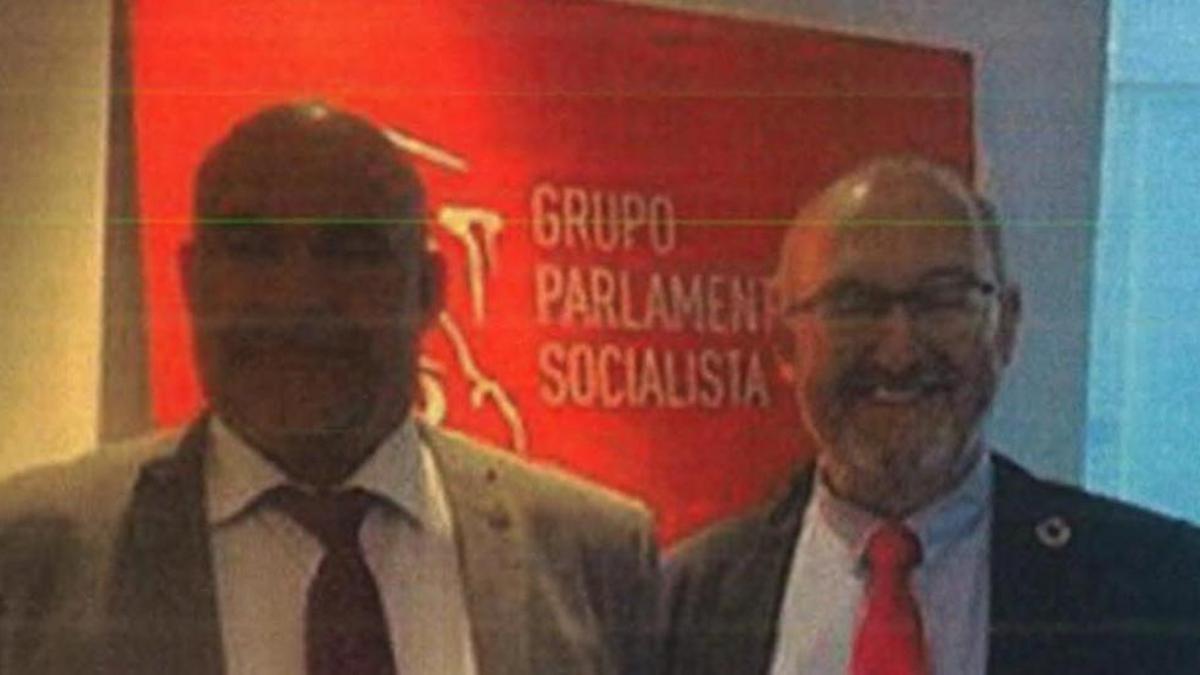 Navarro Tacoronte y Juan Bernardo Fuentes en imagen en el Congreso añadida al sumario del 'caso Mediador'.