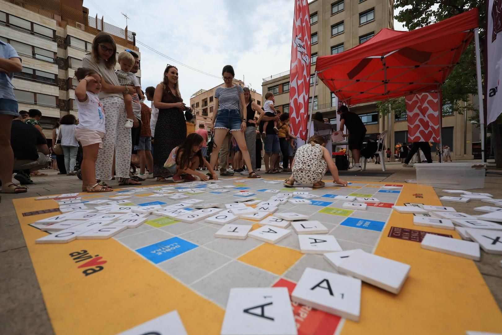 Les fotos de com Vila-real 'trau la llengua' per a defensar el valencià