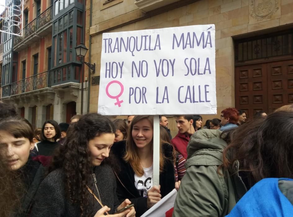 8-M en Asturias: El feminismo inunda las plazas