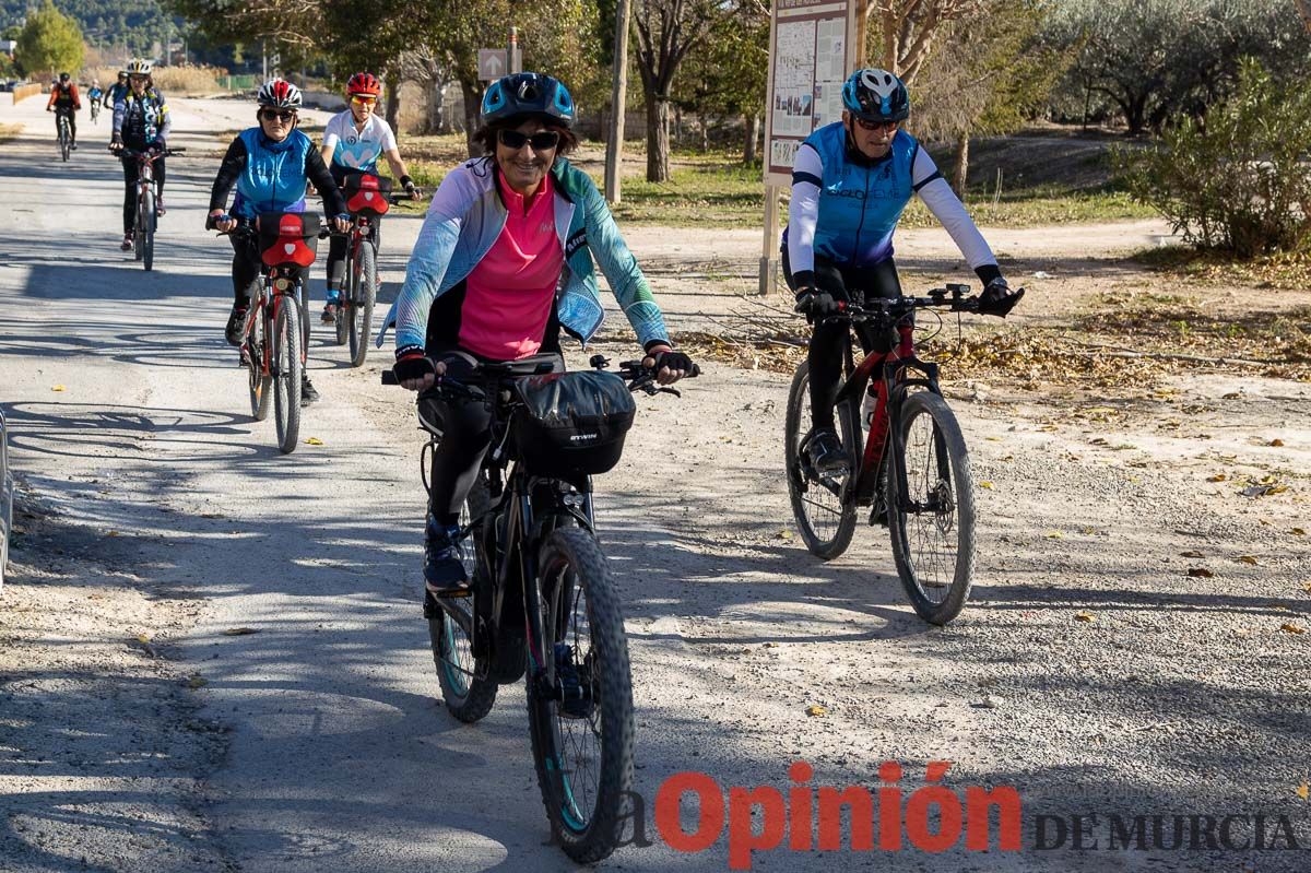 Women in Bike001.jpg