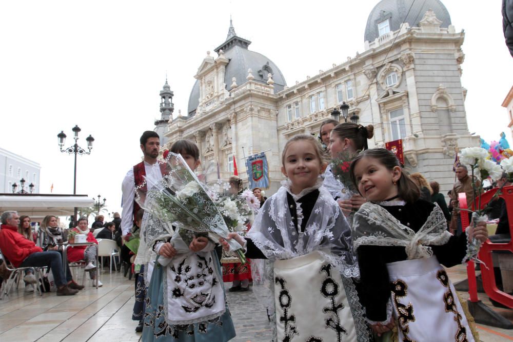 Ofrenda floral a la Virgen de la Caridad de Cartagena