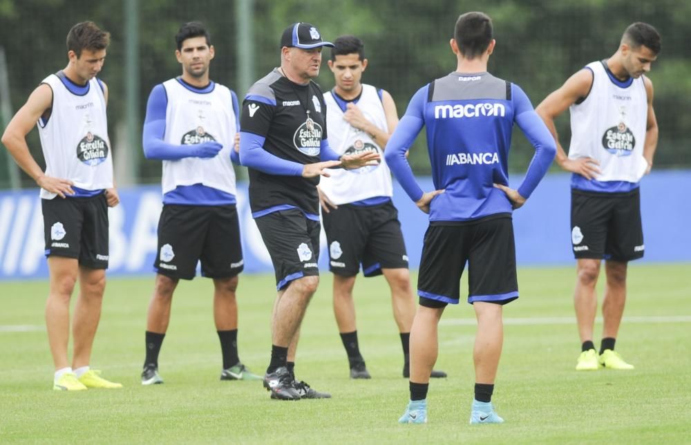 El jugador de la Sagrada Familia amplía un año de contrato con el club y jugará cedido con el Sporting la próxima temporada.