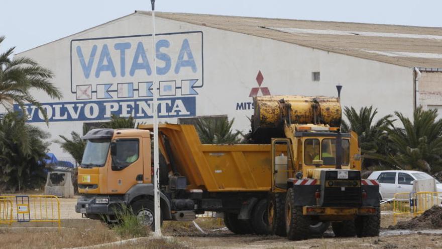 Piden la implicación de Costas y Puertos para rehabilitar el astillero de Vatasa