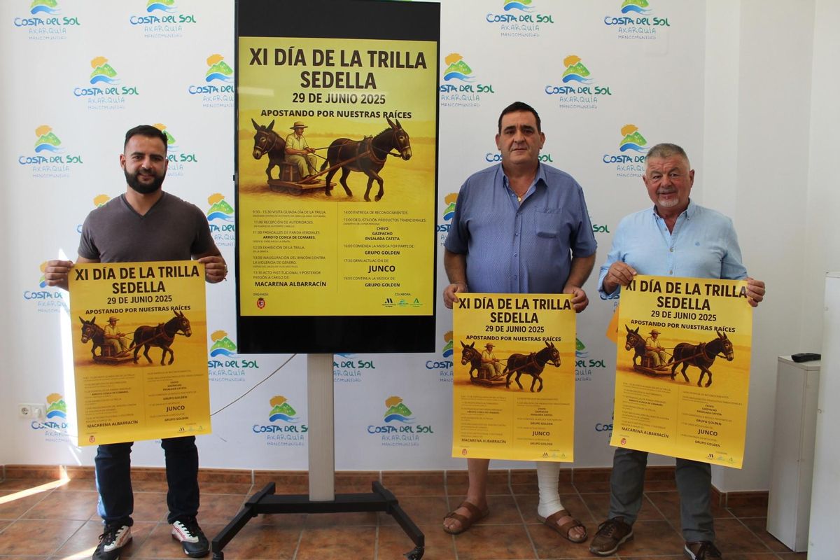 El presidente de la Mancomunidad de Municipios de la Costa del Sol Axarquía, Jorge Martín; el alcalde de Sedella, Francisco Abolafio y el segundo teniente de alcalde, Manuel Bermúdez han presentado este martes la festividad.