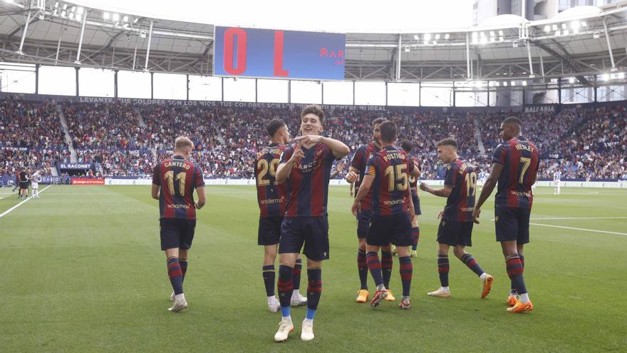 Quico Catalán se emociona al hablar de Pepelu y el Valencia CF&#039;: &quot;Cuanto antes directa y al pie&quot;