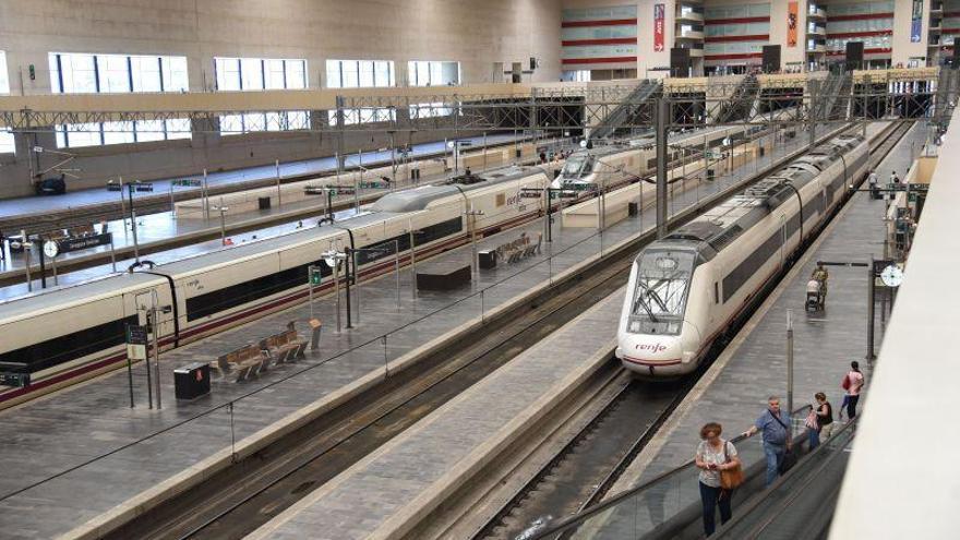 Renfe ofrece 35.000 plazas más en Semana Santa en Aragón, hasta las 300.000